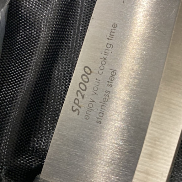 NWOT KAI PROfessional Chef 7-piece Cutlery set with 8 Pocket Roll - Picture 12 of 14